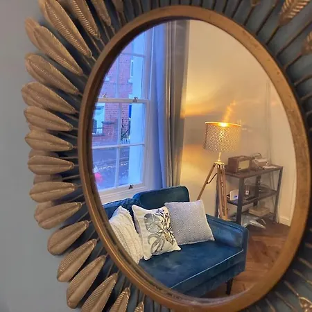 Cosy 2 Bedroom In Scarborough's Old Town *