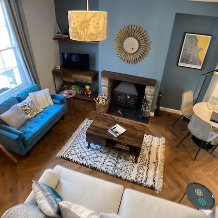 Cosy 2 Bedroom In Scarborough's Old Town Holiday home