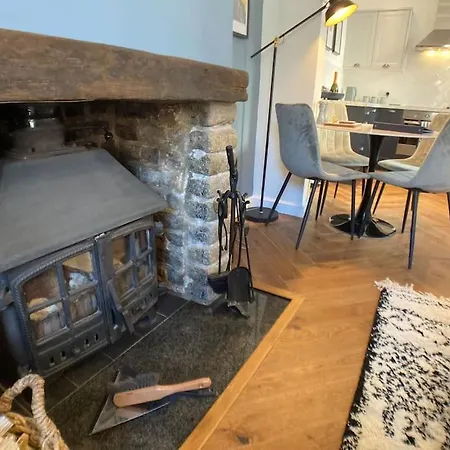 Cosy 2 Bedroom In Scarborough's Old Town Holiday home
