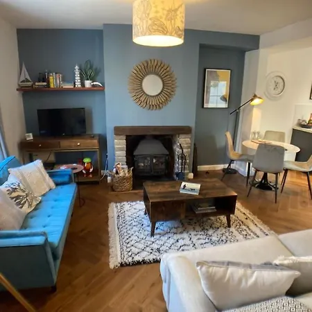 Cosy 2 Bedroom In Scarborough's Old Town Holiday home